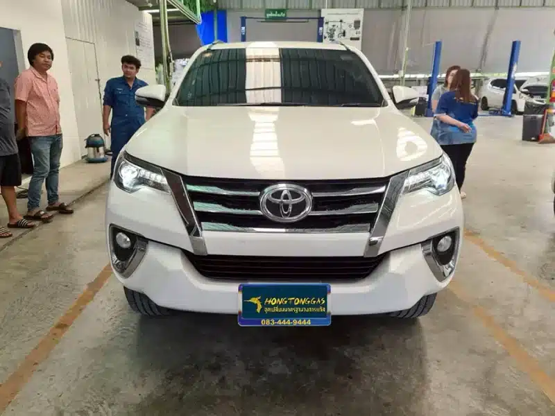 Toyota Fortuner ติดแก๊ส